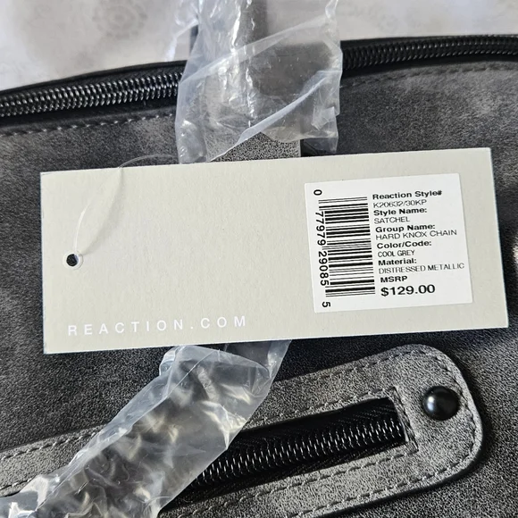 NWT Kenneth Cole Reaction shoulder bag - Picture 2 of 3